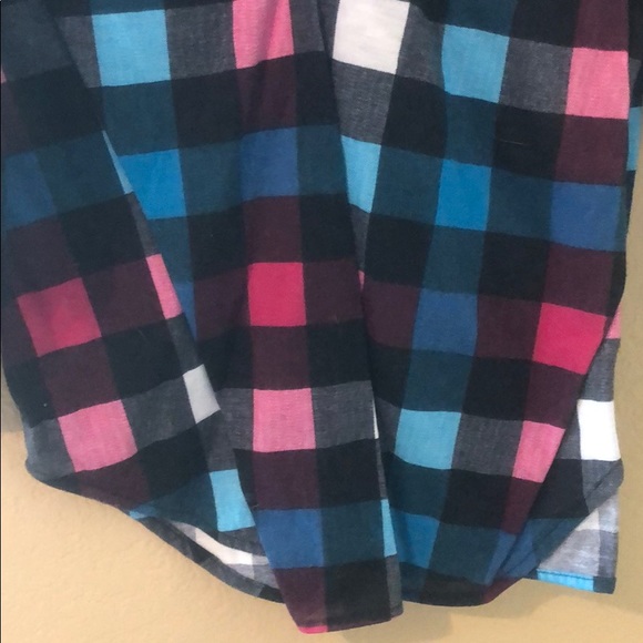 Cute multicolor plaid shirt - Picture 3 of 3